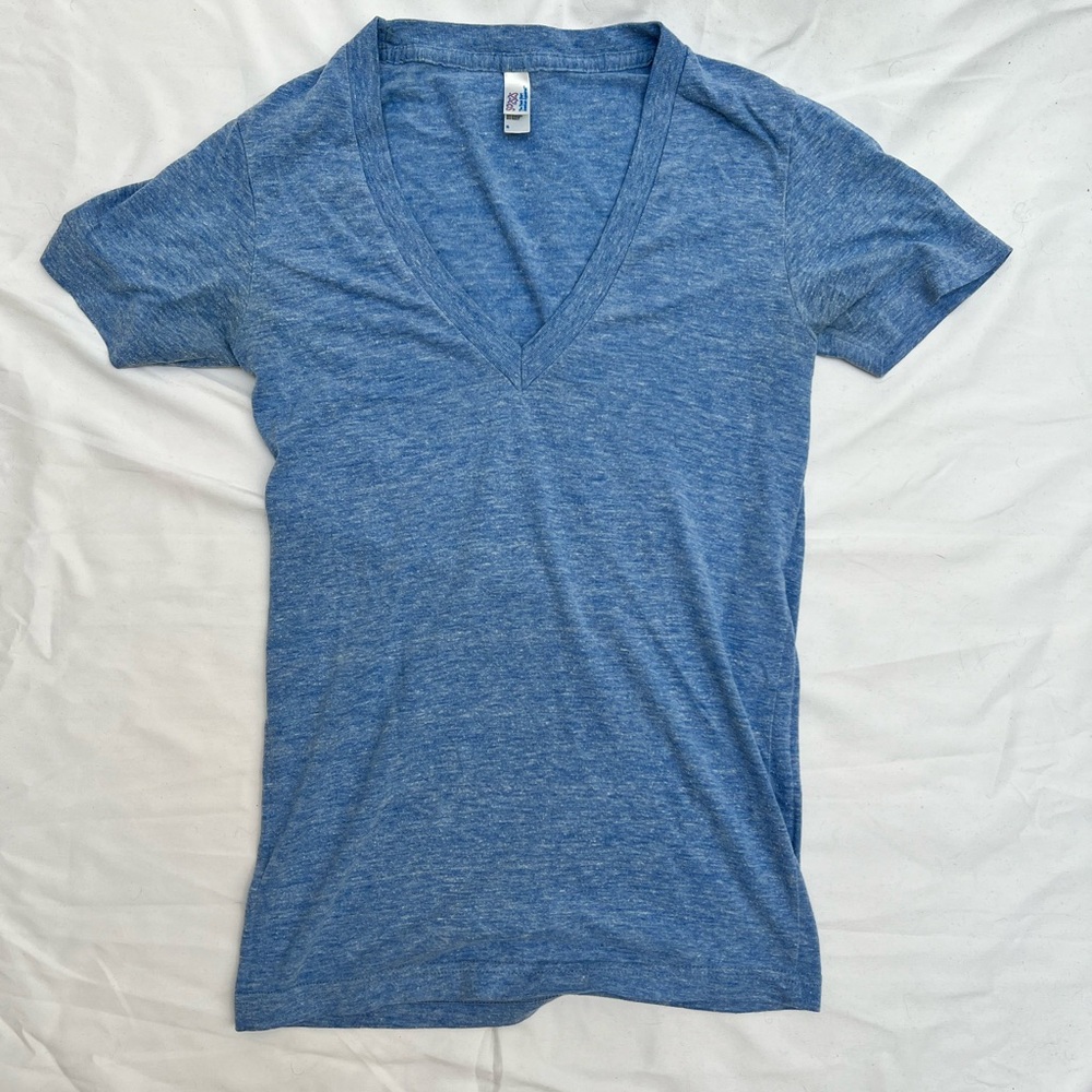 American Apparel | V-Neck Short Sleeve T Shirt